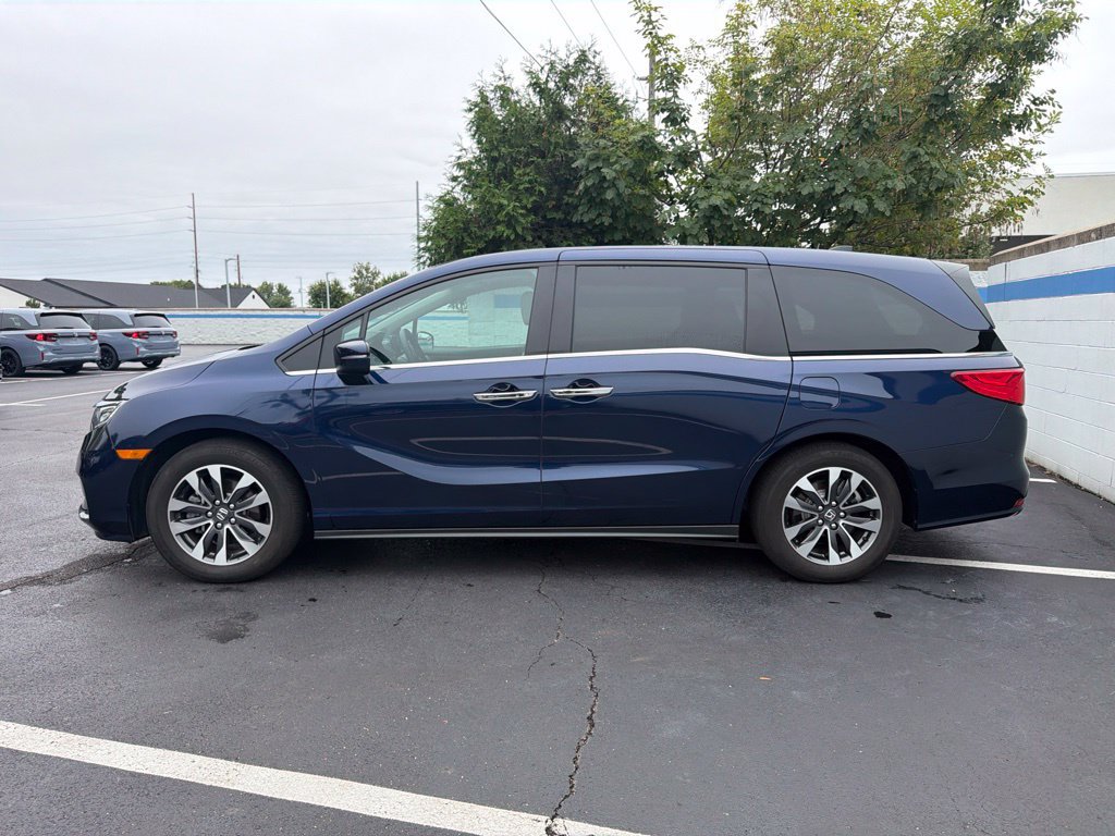 Certified 2024 Honda Odyssey EX-L image 2