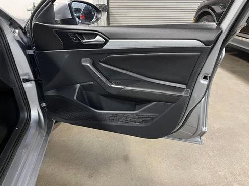 Used 2025 Volkswagen Jetta S FWD image 12