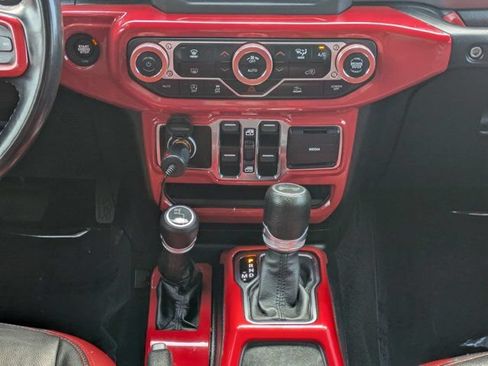 Used 2021 Jeep Wrangler Unlimited Sport AWD/4WD image 19