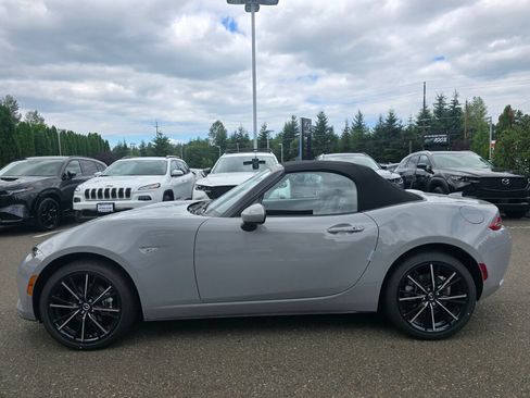 New 2026 MAZDA MX-5 Miata Grand Touring w/ Weather Package RWD image 2
