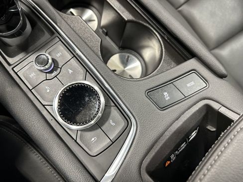 Used 2024 Cadillac XT6 Sport image 20