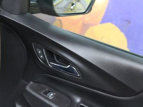Used 2019 Chevrolet Equinox Premier w/ Premier True North Edition AWD/4WD image 11