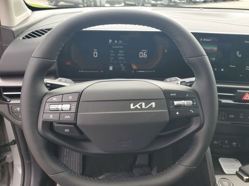 New 2026 Kia Sportage EX image 11