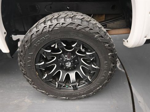 Used 2019 Chevrolet Silverado 1500 RST w/ All-Star Edition image 17