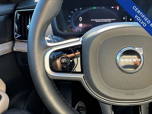Certified 2025 Volvo XC90 B6 Plus image 26