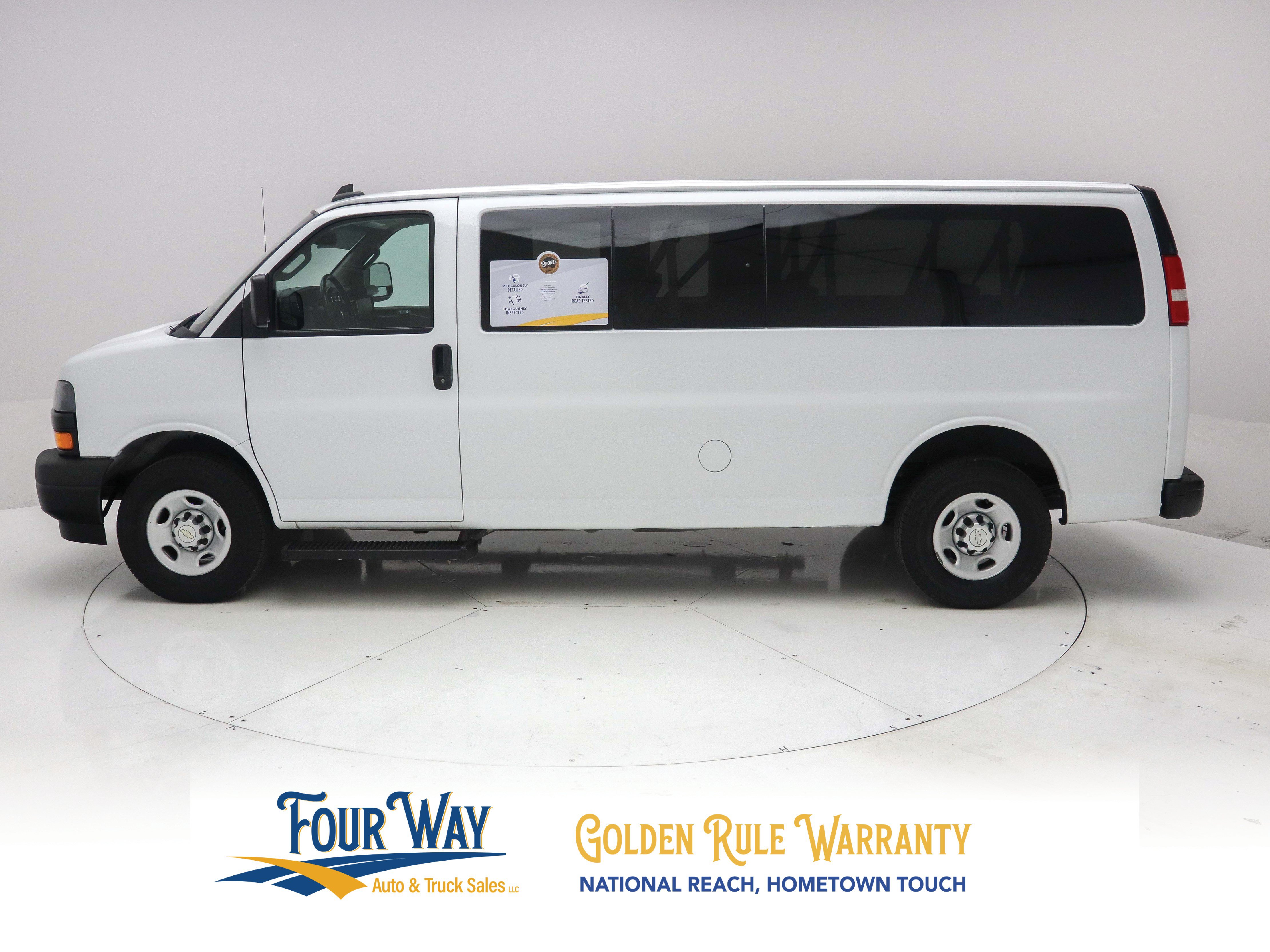 Used 2021 Chevrolet Express 3500 LS RWD image 7