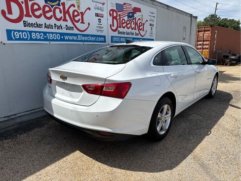 Used 2020 Chevrolet Malibu LS w/ Driver Confidence Package II image 3