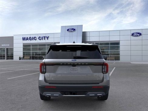 New 2026 Ford Explorer Active w/ Active Comfort Package AWD/4WD image 5