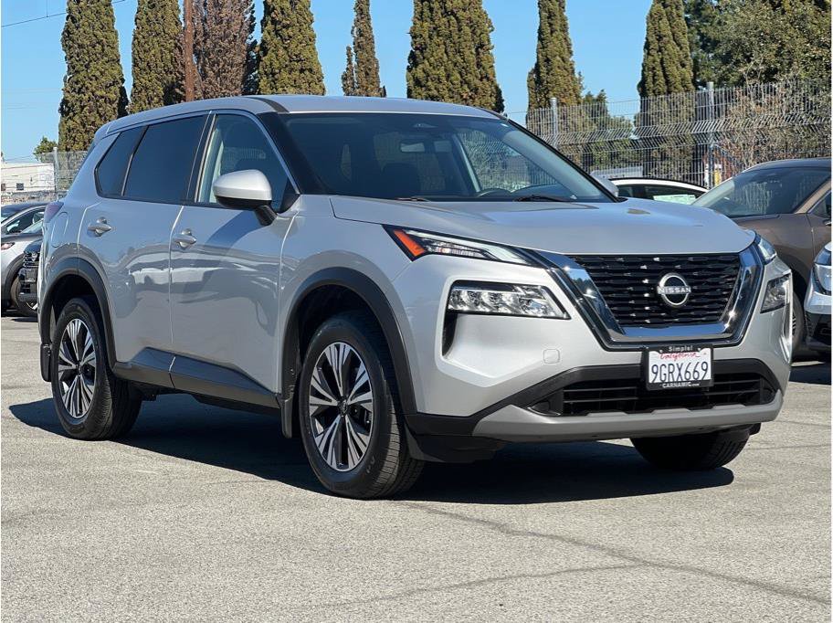 Used 2023 Nissan Rogue SV FWD image 3