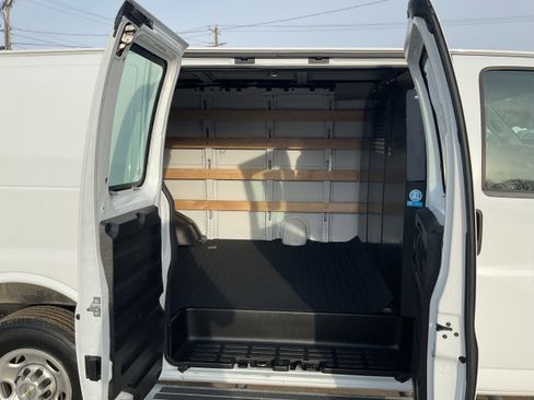 Certified 2024 Chevrolet Express 2500 WT Van w/ Driver Convenience Package image 7