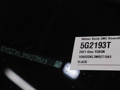 Used 2021 GMC Yukon Denali w/ Denali Ultimate Package AWD/4WD image 34