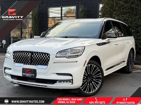 Used 2023 Lincoln Aviator Black Label w/ Class IV Trailer Tow Package image 1