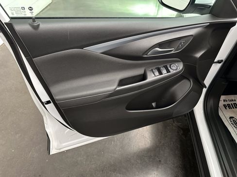 Used 2024 Buick Envista Preferred w/ Convenience I Package FWD image 15
