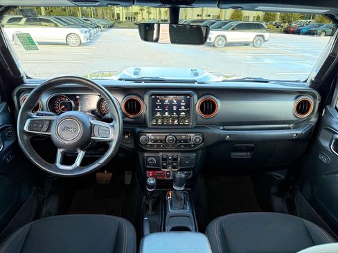 Used 2023 Jeep Gladiator Mojave w/ LED Lighting Group AWD/4WD image 12