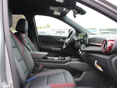 New 2026 Chevrolet Equinox RS FWD image 28