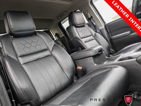 Used 2024 Nissan Frontier SL w/ Technology Package image 11