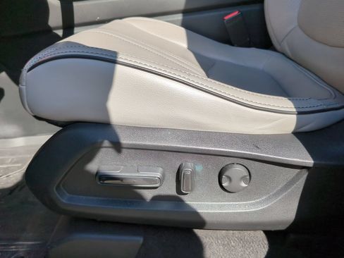 Used 2023 Honda Pilot Elite image 15