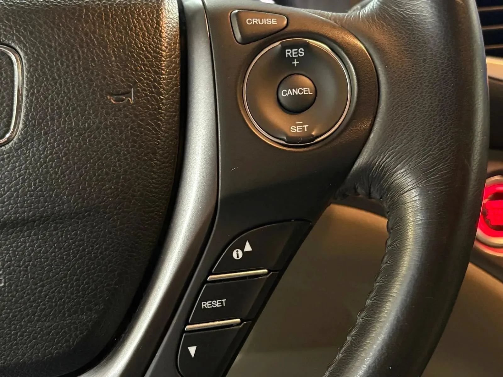 Used 2017 Honda Pilot EX-L image 37
