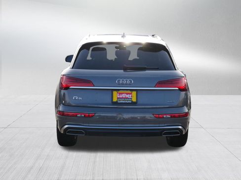 Used 2023 Audi Q5 e Premium w/ Convenience Package image 6