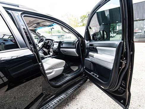 Used 2012 Toyota Sequoia SR5 image 36