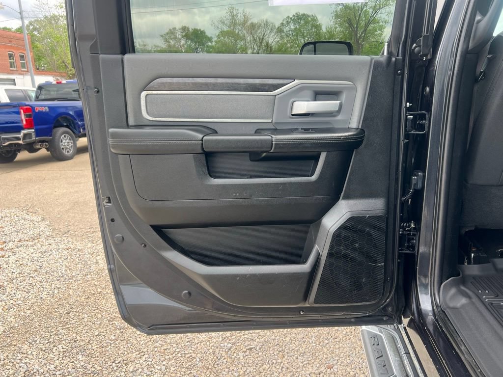 Used 2021 RAM 2500 Big Horn AWD/4WD image 15
