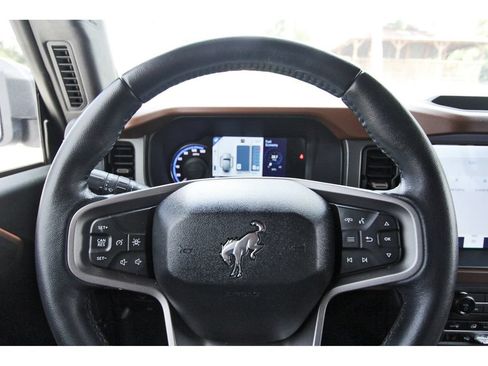 Certified 2024 Ford Bronco Outer Banks AWD/4WD image 16