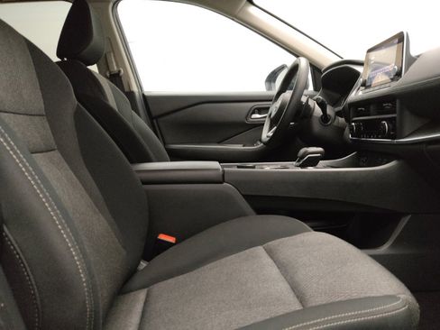Used 2024 Nissan Rogue SV AWD/4WD image 21