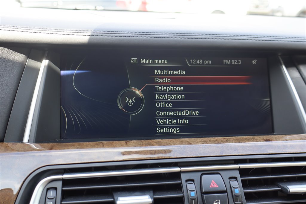 Used 2013 BMW 750i RWD image 24