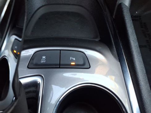 Used 2024 Chevrolet Malibu LT image 25