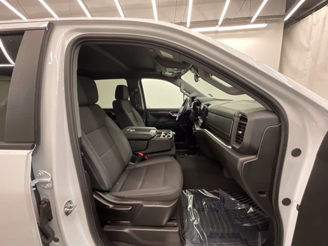 Used 2025 Chevrolet Silverado 2500 LT w/ Convenience Package AWD/4WD image 23
