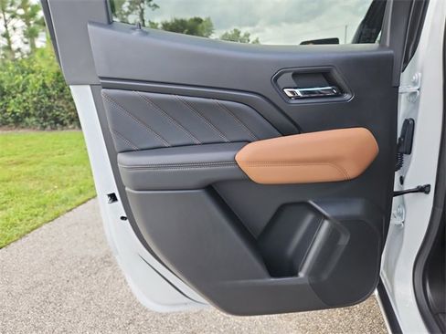 New 2026 GMC Canyon AT4 image 9