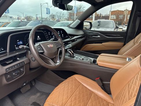 Used 2021 Cadillac Escalade Sport w/ Driver Assist Tech Package image 14