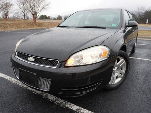 Used 2014 Chevrolet Impala LT w/ LT Sunroof Package image 5