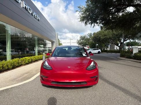 Used 2018 Tesla Model 3 Mid Range RWD image 2