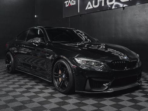 Used 2015 BMW M4 Coupe w/ Executive Package RWD image 26