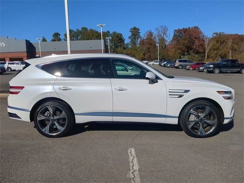 Used 2025 Genesis GV80 3.5T Prestige image 3