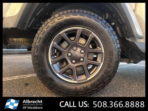 Used 2020 Jeep Gladiator Overland image 31