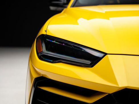 Used 2021 Lamborghini Urus AWD/4WD image 9