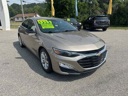 Used 2023 Chevrolet Malibu LT w/ Driver Confidence Package FWD image 7