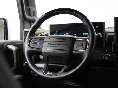Used 2025 GMC Hummer EV 2X w/ LPO, Sport Package AWD/4WD image 19