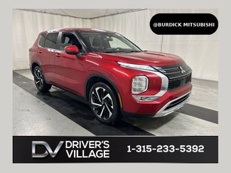 Used 2024 Mitsubishi Outlander SE AWD/4WD video 1