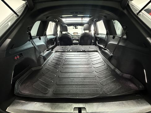 Used 2017 Audi Q7 3.0T Premium Plus w/ Premium Plus Package image 31