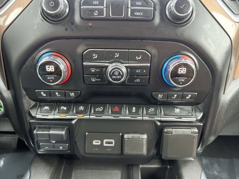 Used 2020 Chevrolet Silverado 1500 High Country w/ Safety Package II AWD/4WD image 21