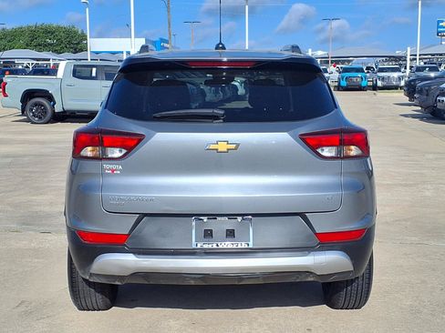 Used 2025 Chevrolet TrailBlazer LT AWD/4WD image 8