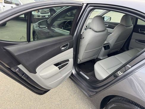 Used 2018 Acura TLX V6 image 21