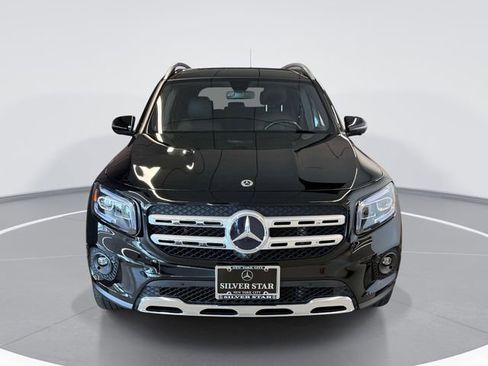 Used 2023 Mercedes-Benz GLB 250 4MATIC image 2