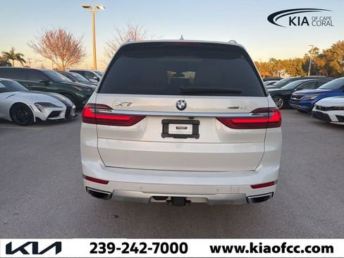 Used 2021 BMW X7 xDrive40i w/ Premium Package image 8