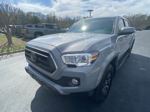 Certified 2021 Toyota Tacoma SR5 image 1
