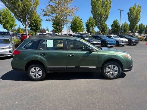 Used 2012 Subaru Outback 2.5i AWD/4WD image 4