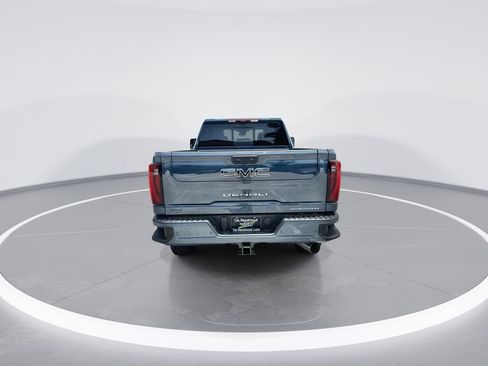New 2026 GMC Sierra 2500 Denali Ultimate AWD/4WD image 7